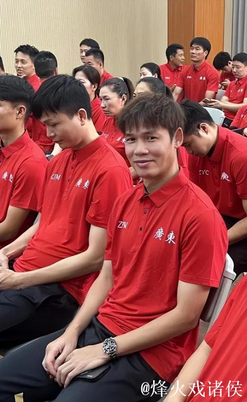 43岁老将冲击全运冠军!李健华:换一个赛道继续发热 43岁老将冲击全运冠军!李健华:换一个赛道继续发热