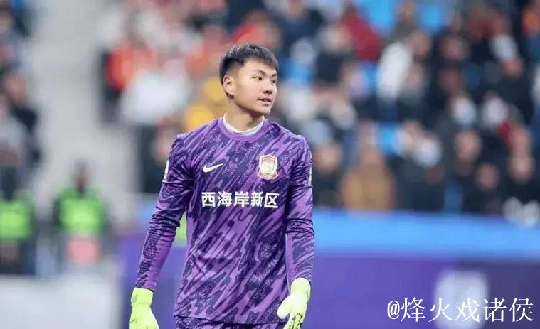 国门后继有人！21岁李昊把国足“扑”进淘汰赛！