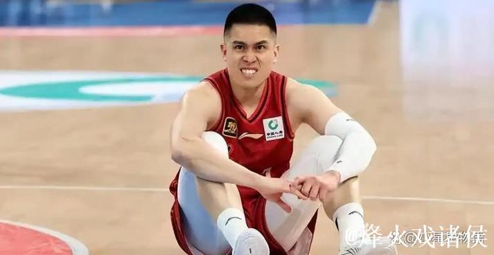 陈盈骏15+6+6广州逆转青岛 鲍威尔空砍三双